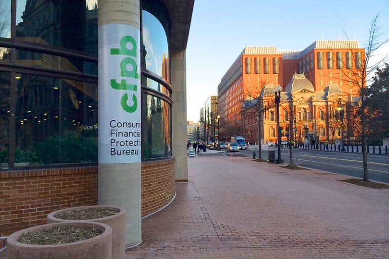 12140164325_8a30ee0a29_c